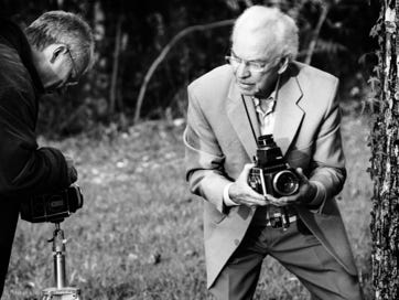 Arnold Odermatt weiß, wie er photographiert werden will.